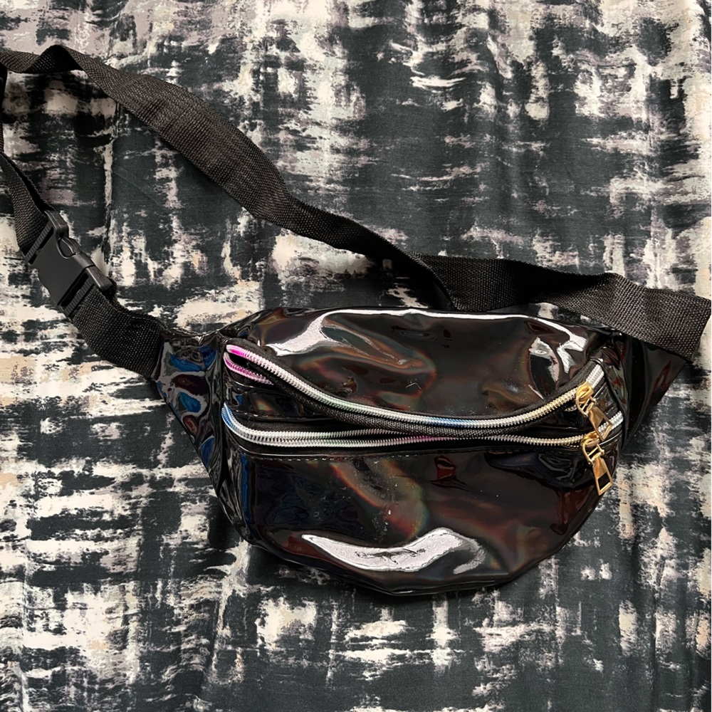 Black 80s inspired Fanny pack
